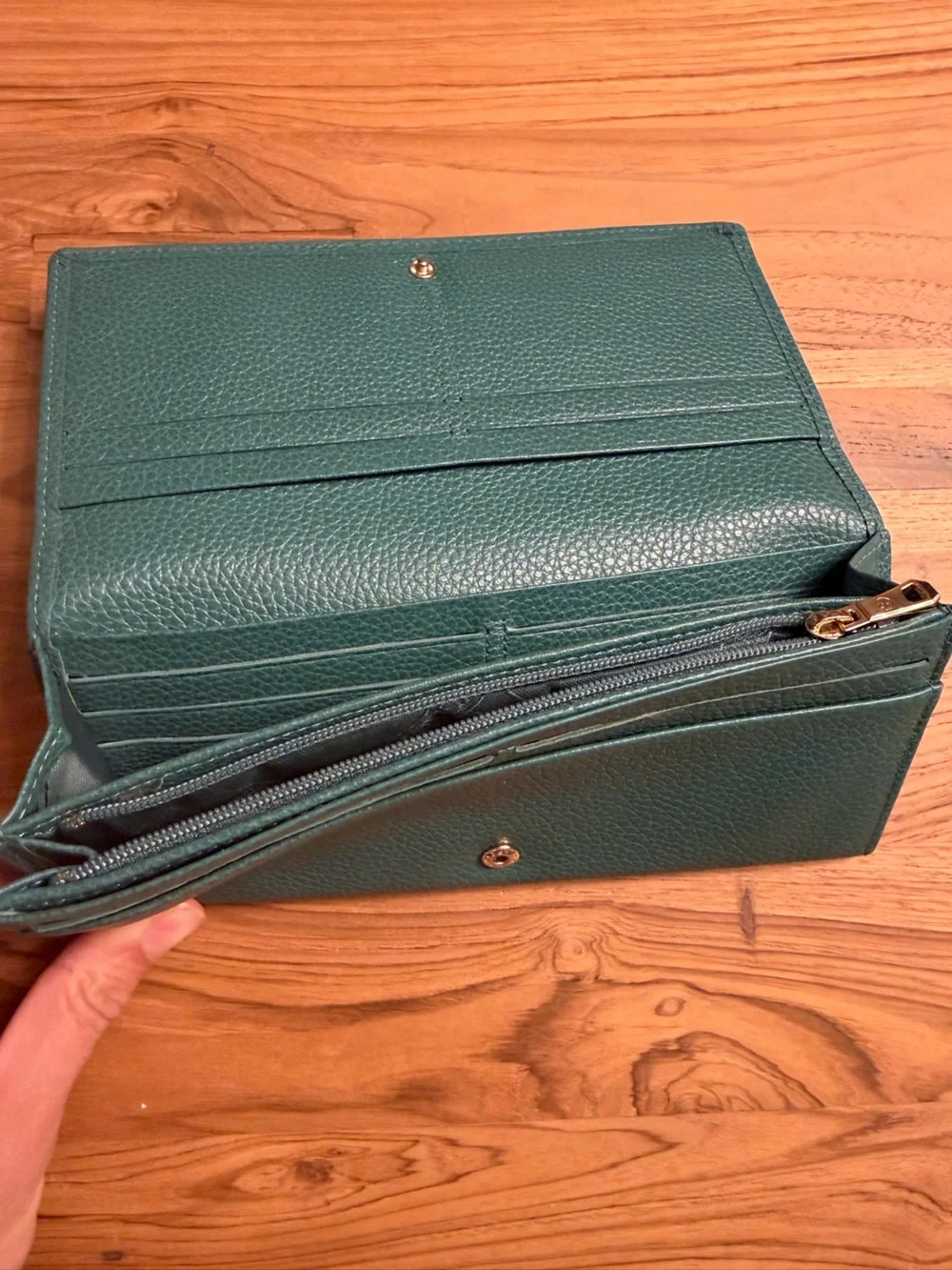 Longchamp Continental Wallet Long Green Limited Edition Designer Collection